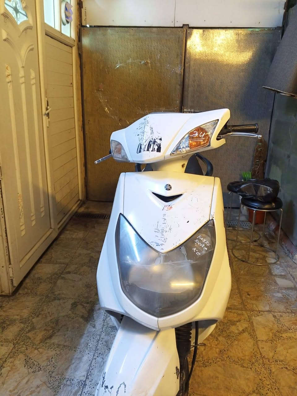 السلام عليكم شباب دراجه سكنس فحل كابريتر الدراجة تخبل شلعة و معدل اتخبل كهربائيات كلة شغالة مكينة ابلادية ما مفتوحة دراجه خير من الله نضافة كدامك عينك 
السعر/750 و بيها مجال للطيبين 
المكان/ بغداد البياع 
الرقم/***********
