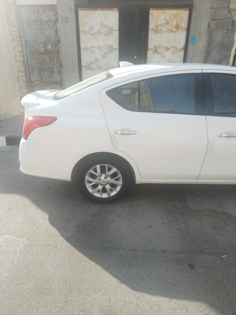 السلام عليكم الي يدور نظيف ومال بيت نيسان سني هندي ام البليته الزركه وتجي مواصفات تبريد أمامي وخلفي وجام كهربائي اربعتهن حيل نظيفه واستعمال شخصي ماشيه 66 الف حقيقي موديل 2024 رقم اربيل بأسم الشركة  تريد تحويل أو وكاله السياره بيه ضربه سطحية بالصفحة اليمنى مامبينه ألا تركز وكذلك حالوبه بلجاملغ الايمن الامامي تكدر تشوفها بلصور  بدون ضربه قوية بدون صبغ بدون تبديل والسونار موجود ع نفس وضعيته تجي تفحص وتقتنع وتشلع عيوني كتلوكات الشركه بعده بيه السبير ما نازل الغرفة جلد والارضيات جلد بلجيس الكشنات مدوشمة هندي مو مصري المرغوبه تبريده ثلج والسياره كامله للأخير مابيها نقص مكاني البصرة - القبلة السعر 123
رقمي ***********
السلام عليكم الي يدور نظيف ومال بيت نيسان سني هندي ام البليته الزركه وتجي مواصفات تبريد أمامي وخلفي وجام كهربائي اربعتهن حيل نظيفه واستعمال شخصي ماشيه 66 الف حقيقي موديل 2024 رقم اربيل بأسم الشركة  تريد تحويل أو وكاله السياره بيه ضربه سطحية بالصفحة اليمنى مامبينه ألا تركز وكذلك حالوبه بلجاملغ الايمن الامامي تكدر تشوفها بلصور  بدون ضربه قوية بدون صبغ بدون تبديل والسونار موجود تجي تفحص وتقتنع وتشلع عيوني كتلوكات الشركه بعده بيه السبير ما نازل الغرفة جلد والارضيات جلد بلجيس الكشنات مدوشمة هندي مو مصري المرغوبه تبريده ثلج والسياره كامله للأخير مابيها نقص مكاني البصرة - القبلة السعر 123
