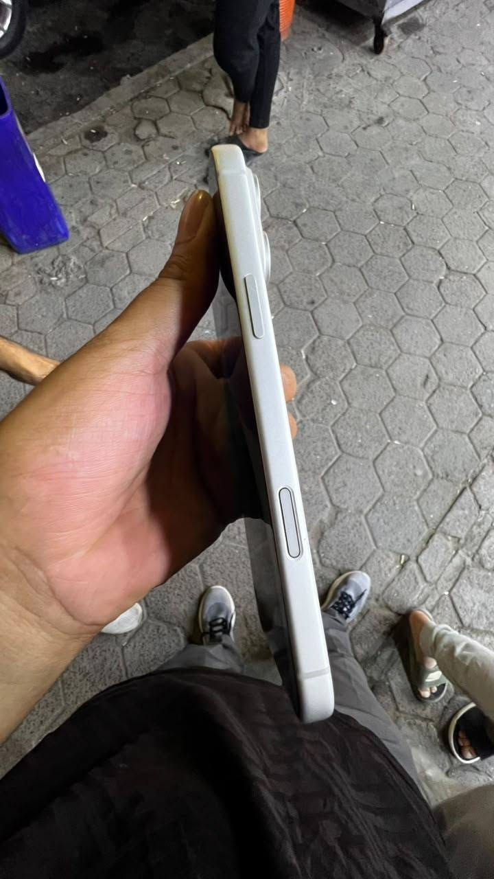 ايفون 17 pro Max
شريحة فعلية AZ
استخدام قليل
30مرة مشحون
ابيع جوه السوك
للتواصل واتساب
***********
وشرح باقي التفاصيل
مكاني بصرة
يوجد توصيل
