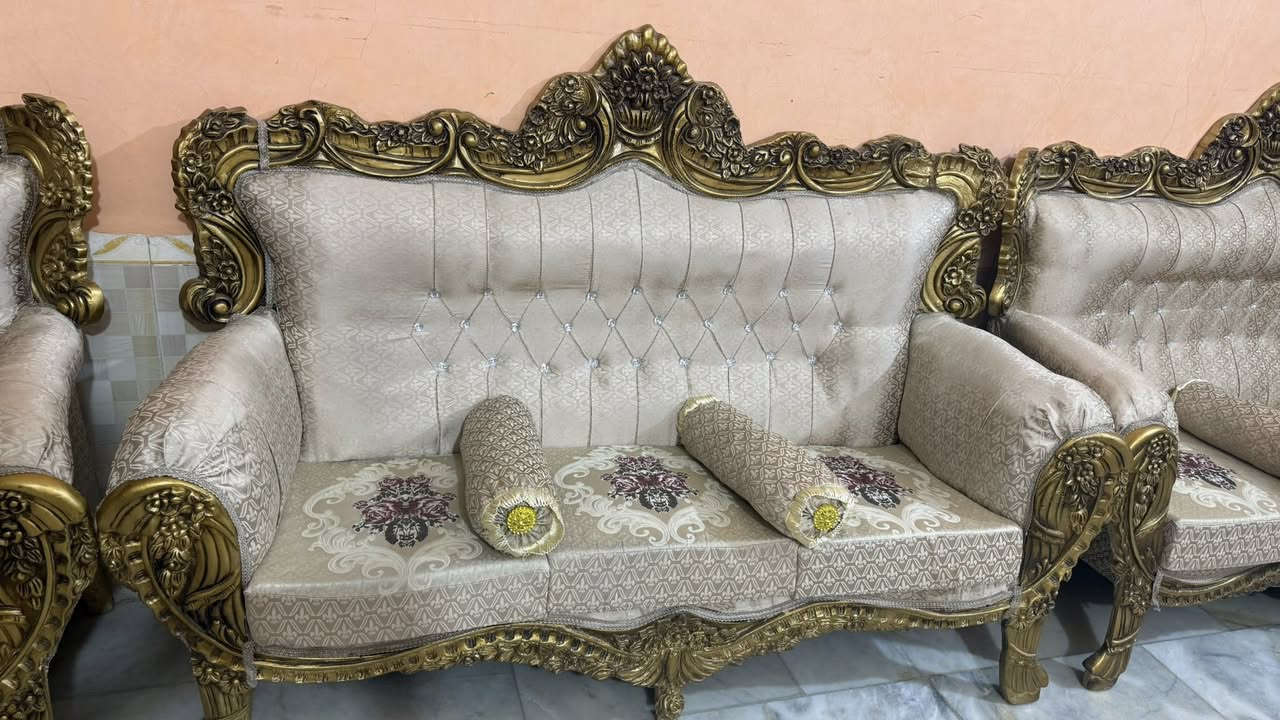 تخم عدد ثنين ملكي صاج حفر درجة اولى مع طبلات عدد 6 السعر مليون ونص وبي مجال نضافة 100‎%‎
المكان شطرة 
رقم:***********
