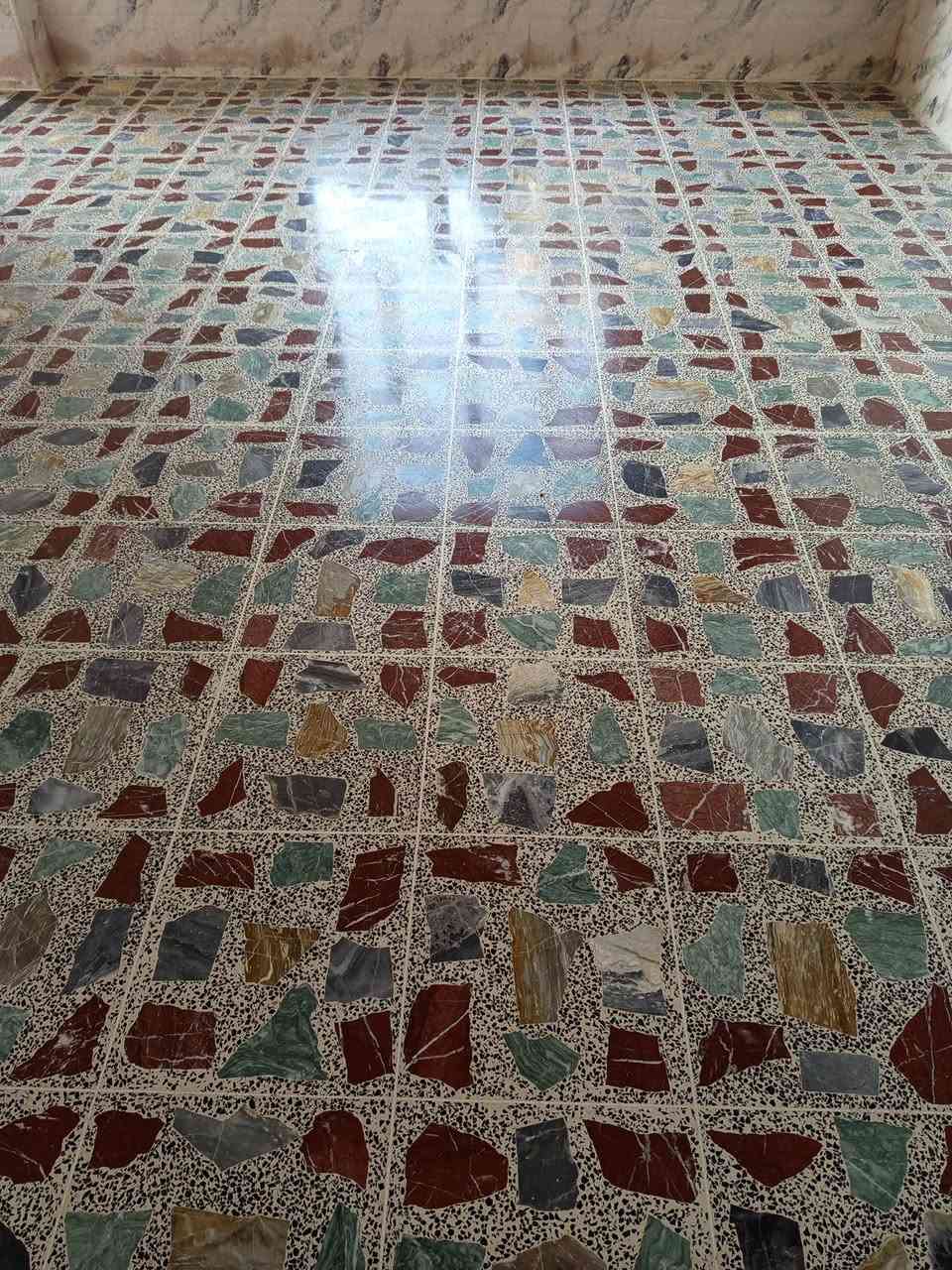 جلي موقعي قبل وبعد  جلي موقعي انواع الكاشي والمرمر #الخالص وتنضيف الكرانيت
جلي موقعي درجه اولى وستلام مهندس
نعالج الكاشي المحفر والكاشي القديم نرجعه جديد
التواصل  متواجد تصال وات ساب (***********)
