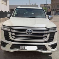 اخت الزيرووو ماشية 25 الف فقط ضمان شركة ساز كفالة عامة لاندكروز VX توي...