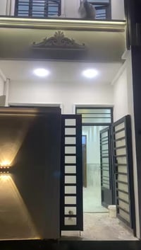 فرصه استثمارية مشتمل للبيع مساحة ٦٥ متر طابقين مسلح جديد البيت مؤجر ٥٠...