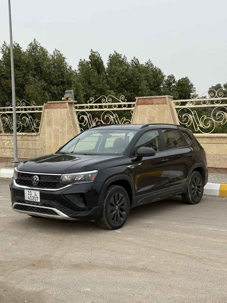 Volkswagen Taos 2023
فولكسفاغن تاوس 2023

مواصفات S

مكينة 4سلندر+توربو حجم 1.5لتر

ماشية 35 الالف ميل

ضرر السيارة جاملغ خلفي حار وتبديل باب جنطة نفس الون 

رقم الشاصي مع الصور

رقم بغداد مميز 

مكفولة من كير و محرك و كهربائيات

السعر ١٦٤ وبيها شى قليل مجال

مكان السيارة بغداد / الوزيرية 

***********
