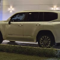 موجود لاند موديل 2025 ساز ام الضمان ماشيه 7 الف رقم سليمانيه سعرها 730...