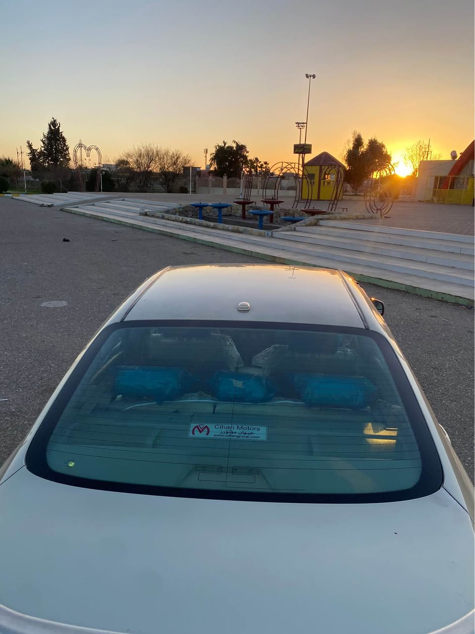 سلام عليكم 

تيوته. كامري 

موديل 2010

وارد كندي 

ممشى. ١٩٩

تبريد تدفه. فوال

كشن كهربائي + تحكم تثيبت سرعه+ تحكم مري 

ضرر جامرلق + ربع بونيت. بدون دواخل.  ايرباك سليم 

مكان سياره كركوك. 

سياره رقم سليمانيه بسمي تحويل ثاني يوم 
دفتر بانزين بيه

سعر ١١٠ وبيه مجال.  

رقم هاتف *********** كركوك, العراق
