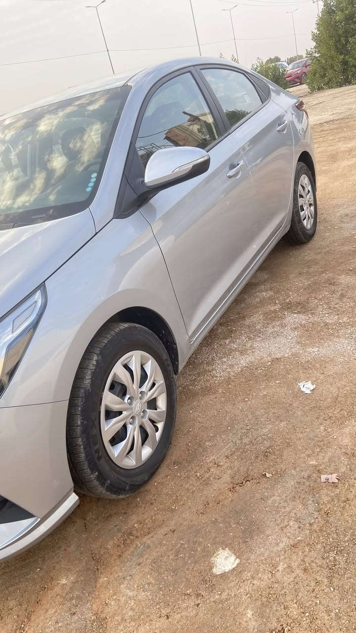 اكسنت 2023 خليجي مرقم معوقين مثنئ  بيه قطعتين صبغ بدون فتح ولا تبديل المحرك 1600   السعر 133 وبيه مجال اي استفسار ***********
