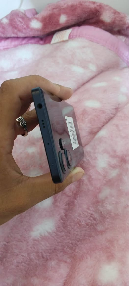 السلام عليكم جهاز POCO F5 للبيع ذاكره 256 رام 12 
نظافه 95% ما داخل تصليح مواصفاته معروفه السعر 275 و بيه مجال مكاني كربلاء تواصل خاص


**إذا كنت صاحب هذا الإعلان وتريد حذفه لأي سبب، رجاءا أرسل رسالة إلى الدعم الفني**