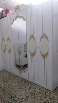 غرفة تركية • نظيفه • الموصل الجديده