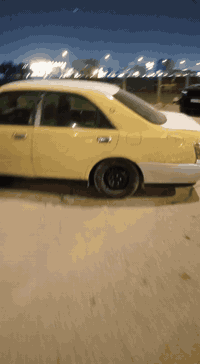 السلام عليكم ملكه للبيع رقم صدام الاحمر بغداد راعيها بالنجف مكينه وقير تبريد قاص جنطهن مكان النجف  سعر 30 بيه مجال ***********
