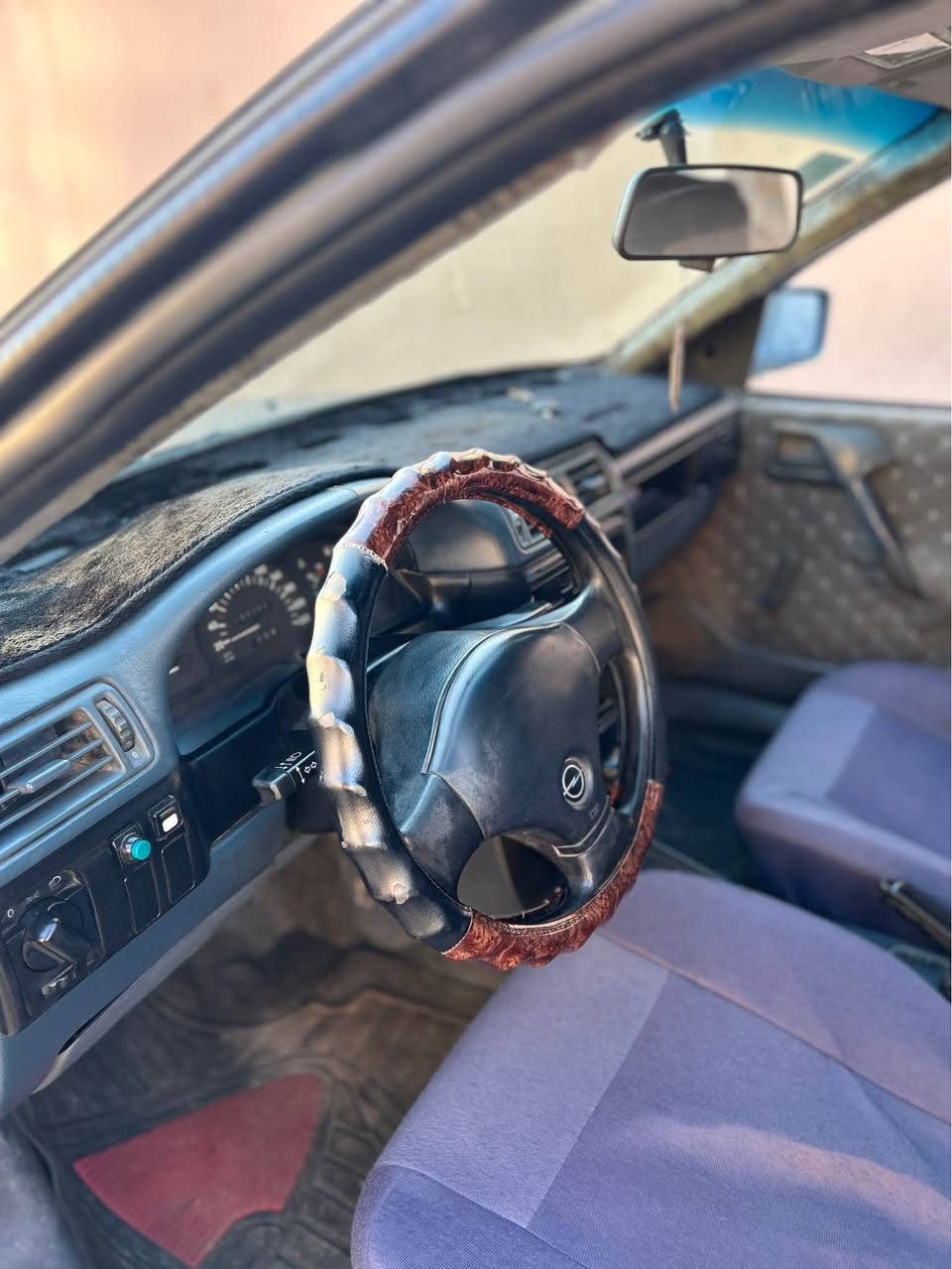 ‎مۆدیل ١٩٩٠
مەکینە ٢٠ ئۆتۆماتیک
سەنەوی و ژیبگەی تا ٢٠٣١ رەقەم باریک
پەمپە لۆ جوانی 
گێر و مەکینە و کا‎ Singapore


**إذا كنت صاحب هذا الإعلان وتريد حذفه لأي سبب، رجاءا أرسل رسالة إلى الدعم الفني**