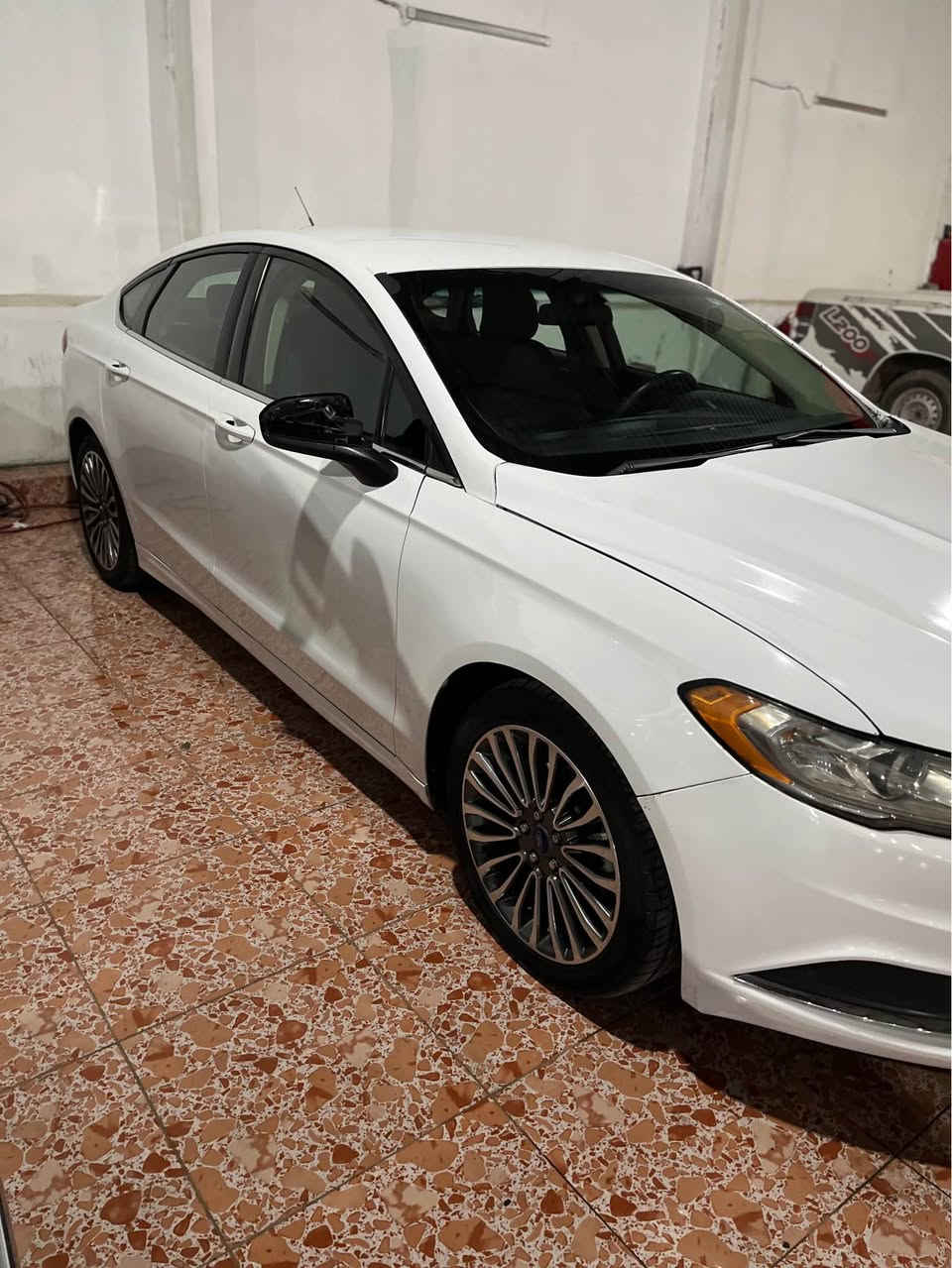 سلام عليكم 
بيع +مراوس شمالي فقط 
فورد فيوشن ٢٠١٨ حادث  موجود بالمنشور 
بدون ايرباك 
محرك كبس بشرط ١٥٠٠ تيربو 
رقم سنويه فحص وهزه كله جديد 
تحويل ثاني يوم 
مواصفات se معروفه 
بصمه 
بريك بصمه 
ويل كروم 
گير ماوس 
مري اشاره 
حساسه امامي خلفي
شاشه جبيره 
كامره دواره 
ماشيه ٨٥ الف ميل 
مكان سياره اربيل 
السعر ٩٧ بي مجال بسيط 
*********** واتساب *********** أربيل, العراق
