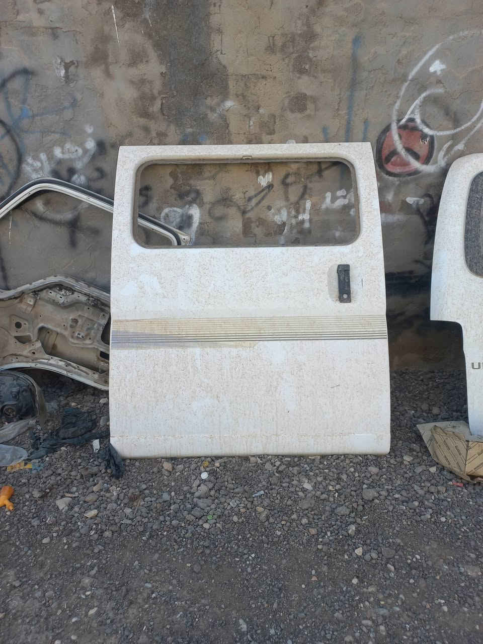 سلبيات نيسان وفتون مع بيبان نيسان البيع بغداد السياحي (***********)
