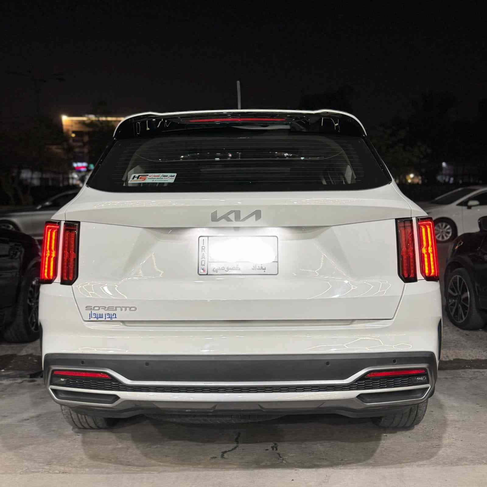 السلام عليكم للبيع كيا سورنتو خليجي موديل ٢٠٢٣ وكالة مكفولة محرك ٦ سلندر ماشية ٣٨ الف كيلو فول بانوراما وكشن كهرباء وترحيب وبصمة ولايت لد السعر ٢٩٨٠٠ رقم انكليزي الجديد سنوية بسمي للاتصال ***********

