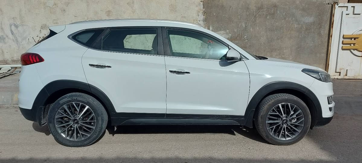 السلام عليكم توسان ٢٠ خليجي مكفوله ماشيه ١٤١ رقم بغداد فول عده البانوراما  كشنين كهرباء جاهزه مكينه كير تبريد حداديه تخم تاير مناقصه اي شي سعر ٢٠٠ الاتصال ***********موجوده في كربلاء
