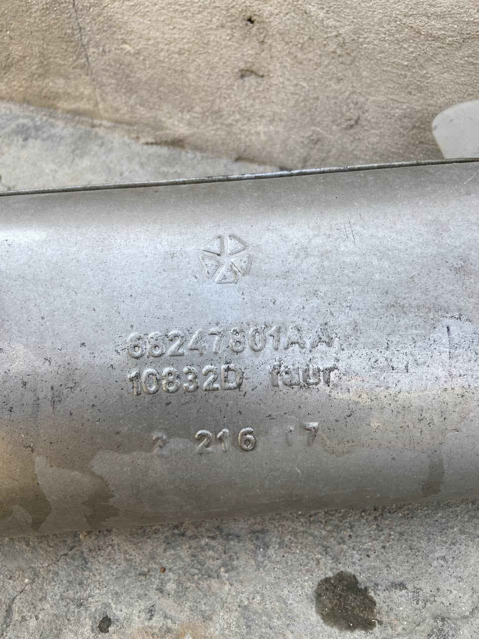 سلام عليكم اغراض جارجر للبيع دفيوزر ابلاد مسح ب 40 

لويات مال ارتي ابلاد خلفي لا كص ولا شي ابلاد ب40 

دبلات هنه والقواعد شرط من امريكا عندي ما مفتوحات والا ملعوب بيهن هنه ولويات وقواعد مالتهن بعدهن بل ليبل سعرهن 100  

وصطيات شرط كارتون بعدهن مال كزوز SRT ب 100 

لايتات واحد كامل جيب وشد والثاني يرادله فقط قبق خلفي وشد اغراضه وتشده ب 75 اثنيهن 

لحايه صفر ب 20 تكمله مال جنح خلفي ب 10 دبات سود 

مال SRT تريهن هنهً والاكزوز تريدهن بدون اكزوز سعره 150
مكاني بصره ***********
