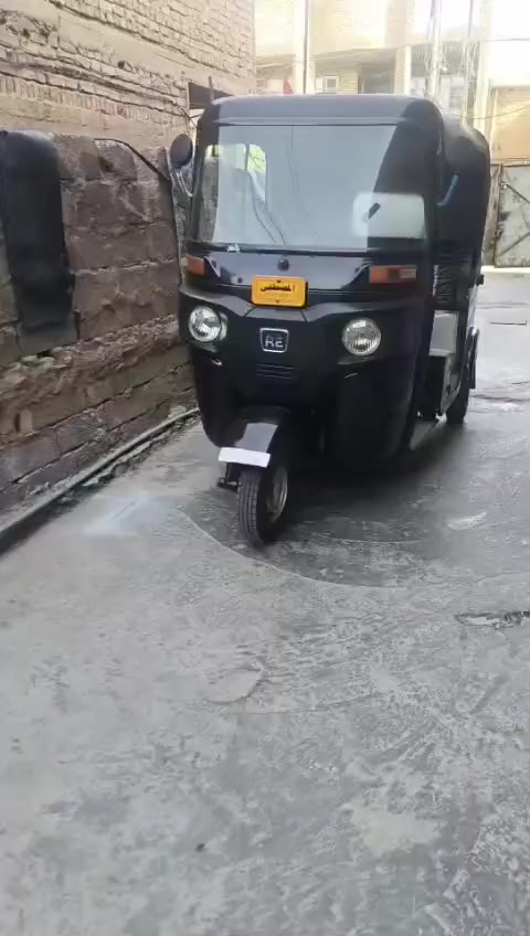 تيك توك موديل 20 للبيع تيك توك مقفوله كفاله عامه  *********** مرقمه لوحات انكليزي بغداد الرشاد
