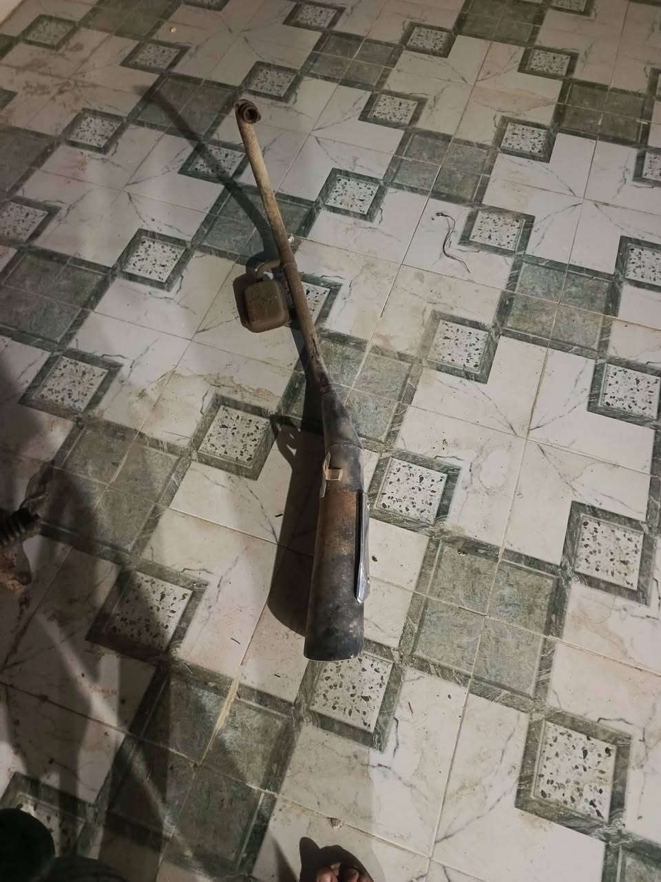 محرك بوكسر 4كير عاطل +اكزوز للبيع السعر 125الف العنوان البصره قضاءالمدينه(***********)
