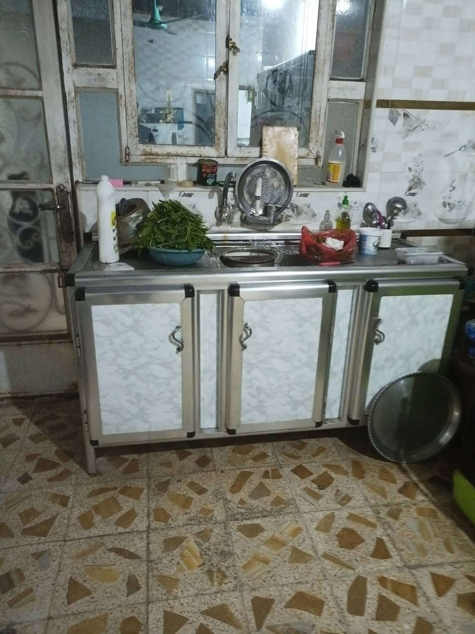 كاونتر المنيوم نظافه 90بالميه   كاونتر +ملحق  + سنكي ثلاث قطع  للاستفسار الاتصال ***********
