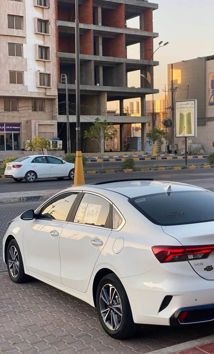 سلام عليكم للبيع كي ثري موديل 2024 فول السعر 137مواصفات vipفتحه شاشه كامره اماميه خلفيه الد امامي خلفي كشنات كهرباء جنطه ذكيه مثبت سرعه قفل سترين حاكيه حساسات خلفيه رادارات اماميه جانبيه سياره فول مواصفات تبريد قطعتين ماشيه 17 بعدها زيرو وضع شركه ستخدام شخصي كتلوكات مال شركه عل وضعه سبيراها مانزل سياره مال جناي احله من الصور رقم أربيل بسم شركه اتريد تحويل او وكاله من الشركة سياره سونارهه موجود  بالصور بيهه قطعتين  مكاني بغداد حي الاطباء  ***********
