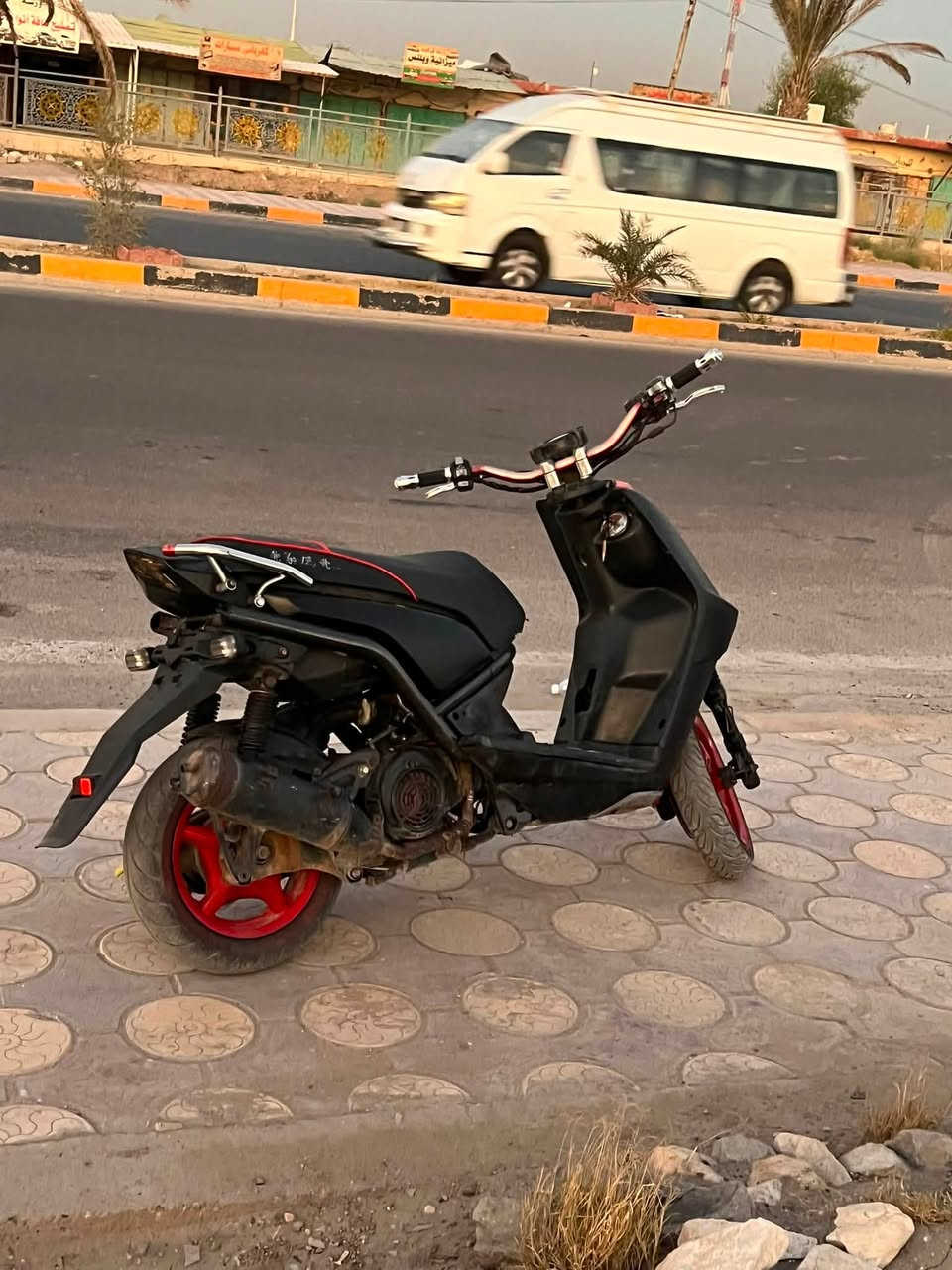 السلام عليكم 
سنكنس جبلي للبيع 
دراجه جديده و مابيه اي نقص مكينه خير من الله و كهربائيات كله شغلاه و ما نقصه اي شي السعر 900 و بيه مجال 
***********
