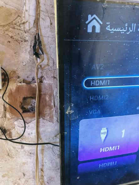 بلازما للبيع حجم 42 بيها خطوط بل شاشه ترهم للكامرات سعرها 35 وبيها مجال قليل شراي اتصل 
*********** عنوان كركوك حزيران كركوك
