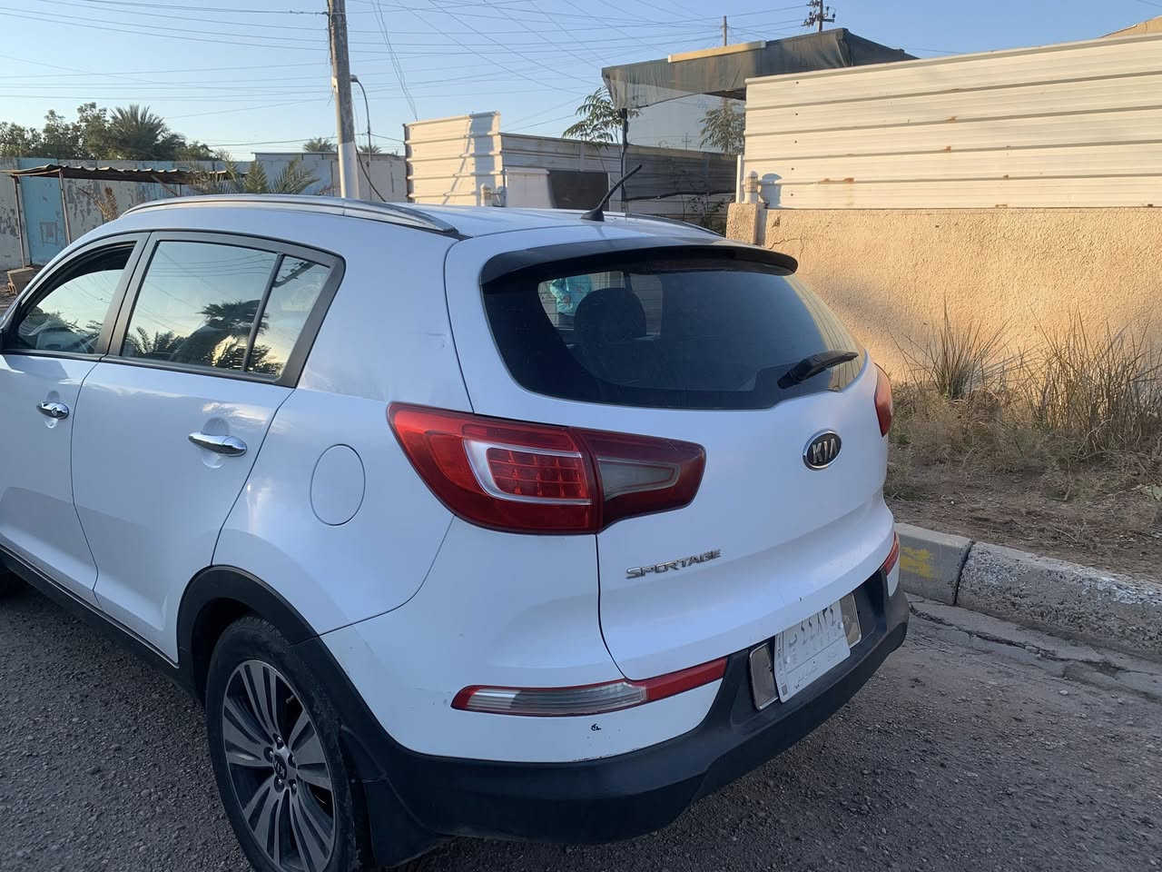 السلام عليكم ، سبورتج للبيع ٢٠١١ مكفولة من الصبغ والتبديل سعرها ١٣٠ المكينه بيها خيط تبخير 
للاستفسار ***********
