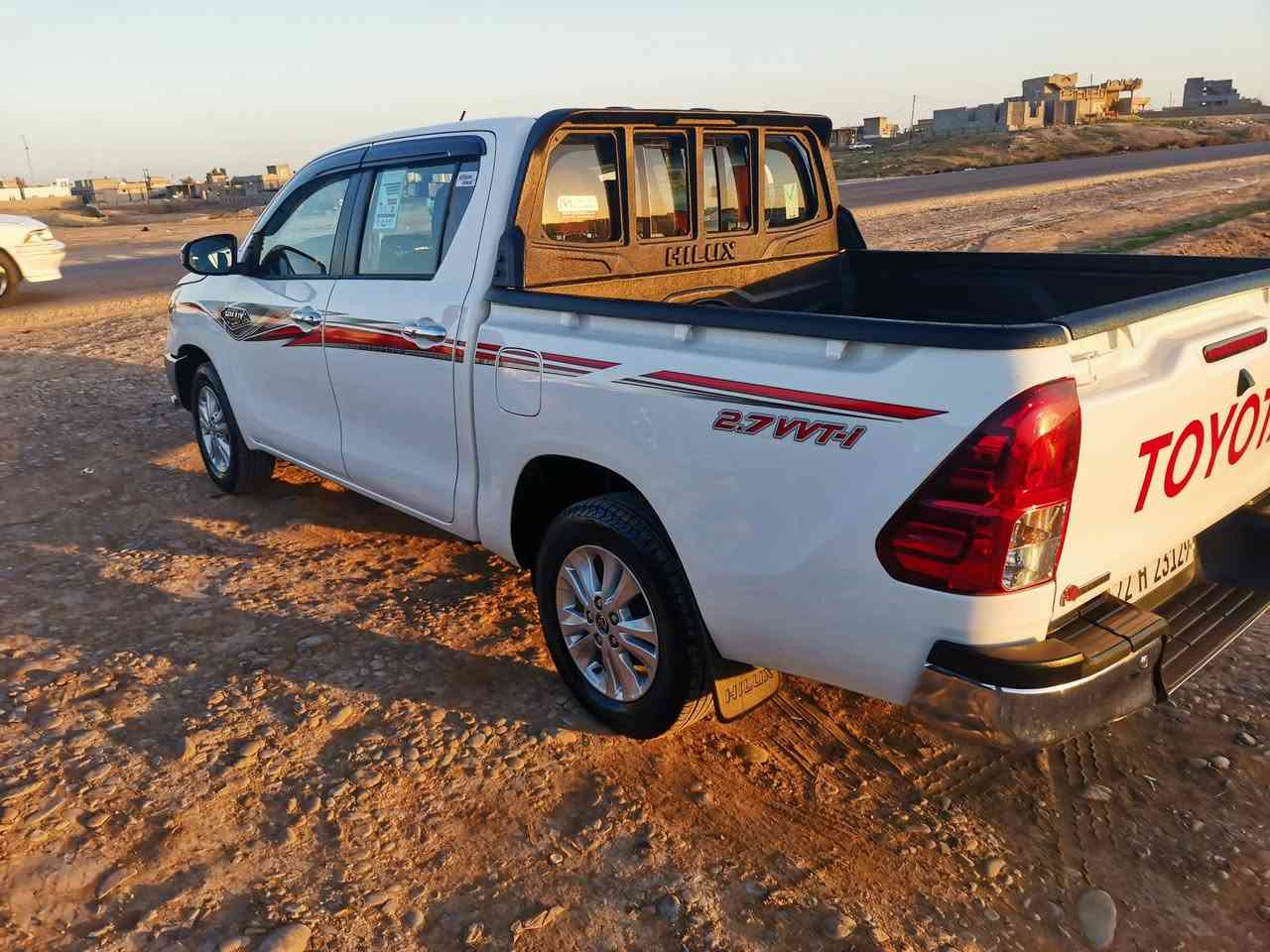 سلام عليكم ورحمة الله وبركاته عندي مرزي ٢٠٢٤ فول موصفات كير اتوماتيك رقم شمالي أربيل السياره جديده مال جناي ما تصرف عليه أربع كير ومحرك صدر شرط السعر ٢٨٥ وبيه مجال الطيبين رقم الموبايل *********** مكان صلاح الدين الشرقاط ملاحضه عتذر عن بيع مده و قصاط
