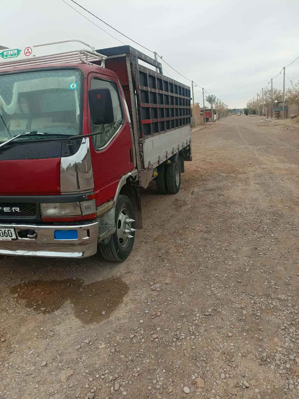 كنتر بزون البيع موديل 2000 مكينه كير شاصي شرط 6تايرات جديد سنويه بسمي جديده  ‏‏‪0780 614 1770‬‏
