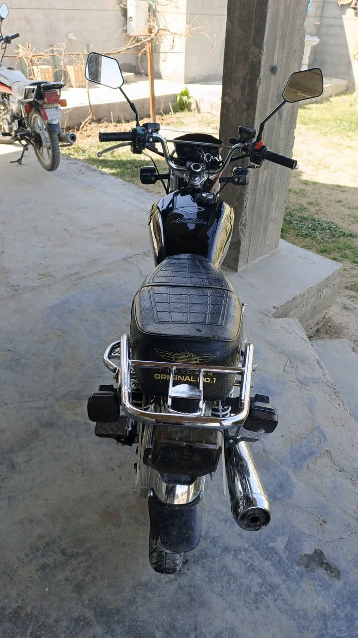 سلام عليكم دراجه أيراني موديل 2025 بيه اوراق أصولي محرك 200
شلعه معدل فولل دراجه مناقصه برقي.سعر 700 بيه مجال حك الجيه ***********
