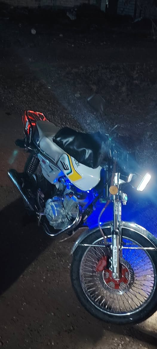 السلام عليكم
دراجه تايكر سونك موديل 25 بدون سلف 
 انضف من الصور 
شرط كير ومحرك ما مفتوح 
كهربائيات شغاله 
سعر 700 قفل 
الهاتف ***********
