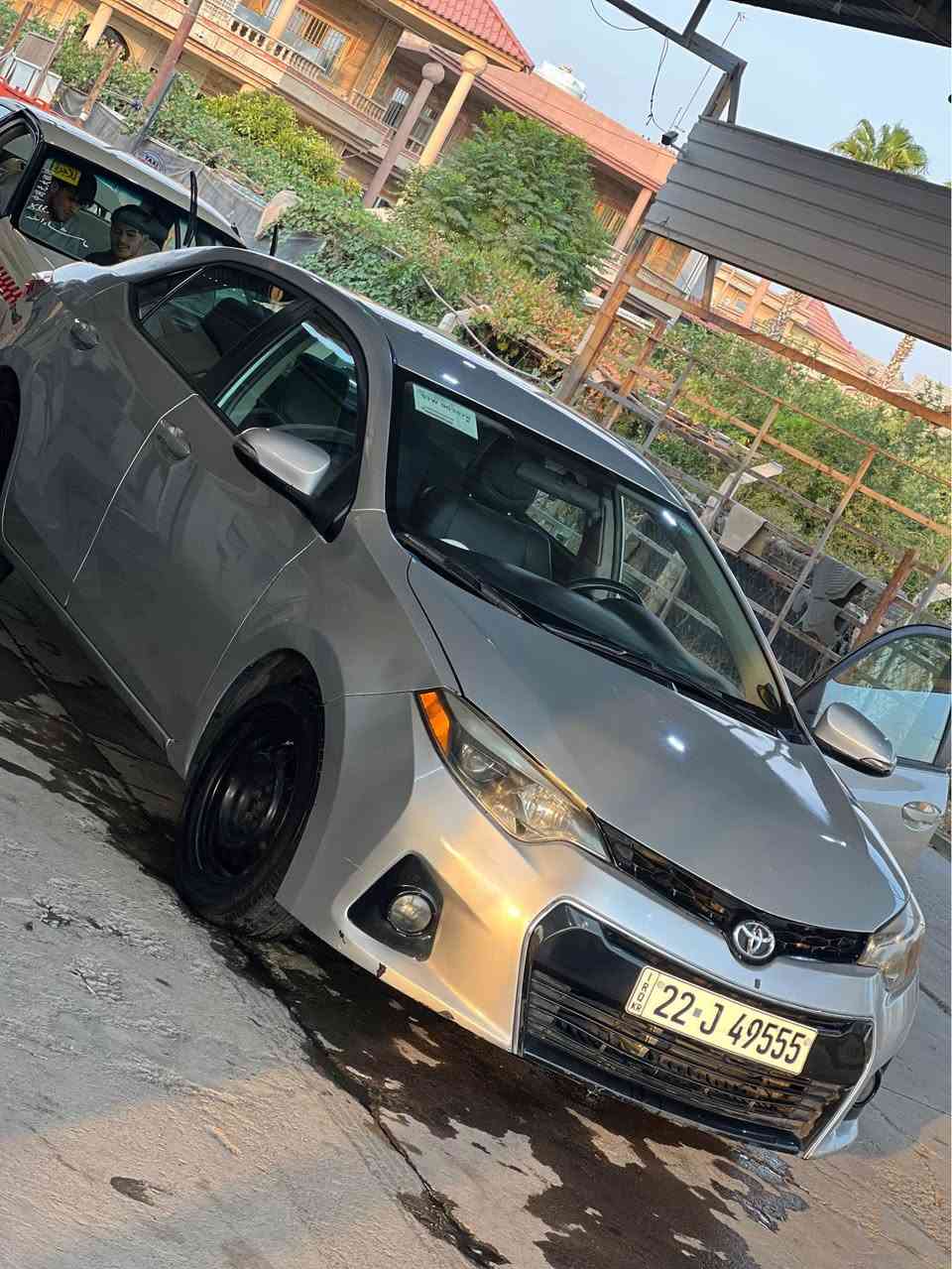 کڕۆڵا ٢٠١٦ S 
حیزام بەس سندوق و سەقف بێ سبوغە لای خۆم بۆتە حیزام پارچە پارچە سبوغی بووە
ڕەقەم و سەنەوی نوێ بە ناوی خۆمە یەک دینار مەسرەفی نیە ویل کەپ و تایەیی بیلادیشم ماوە

کرولا ٢٠١٦ S
حيزام بدون سندوق رقم سنوية جديد بسمي 

***********
*********** أربيل, العراق
