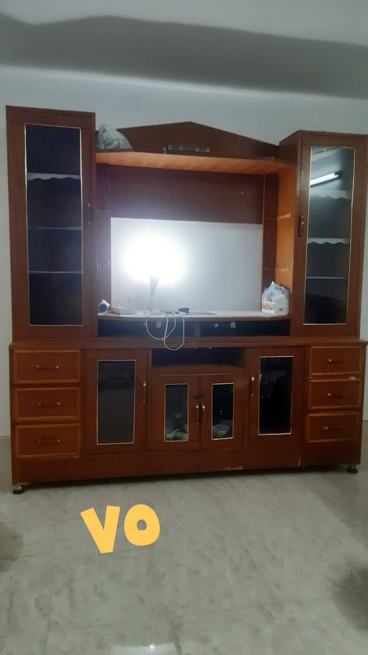 بيع مستعجل!!!
جرابي عدد 2 + كنتور 4 أبواب + ميز تواليت + معرض تلفزيون 2م 
كركوك/ طريق بغداد 
***********
