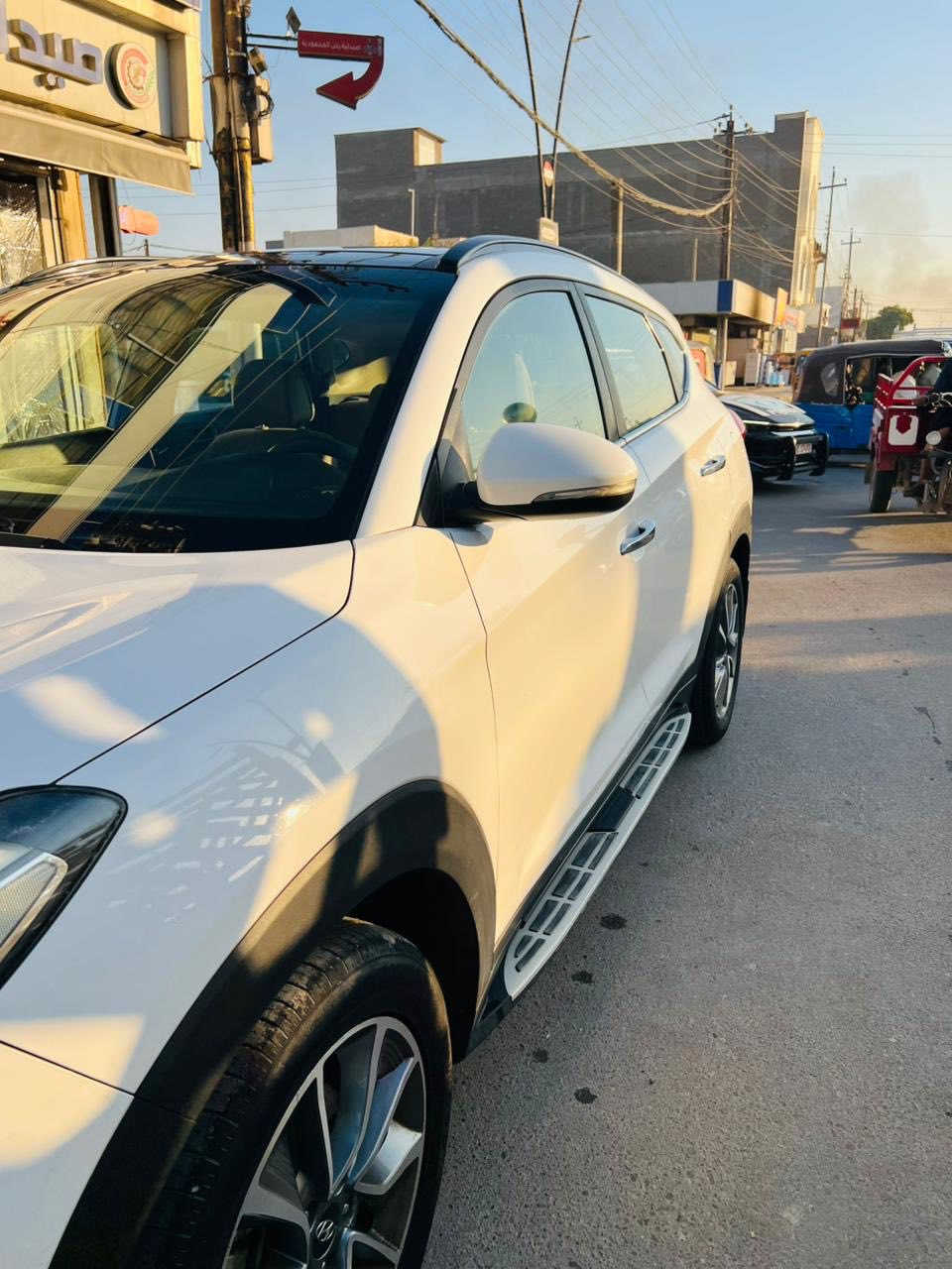 السلام عليكم توكسان خليجي موديل 2018 للبيع ماشيه 150  رقم بغداد السونار موجود بالصور  السعر 175 وبيها مجال ً *********** واتساب
