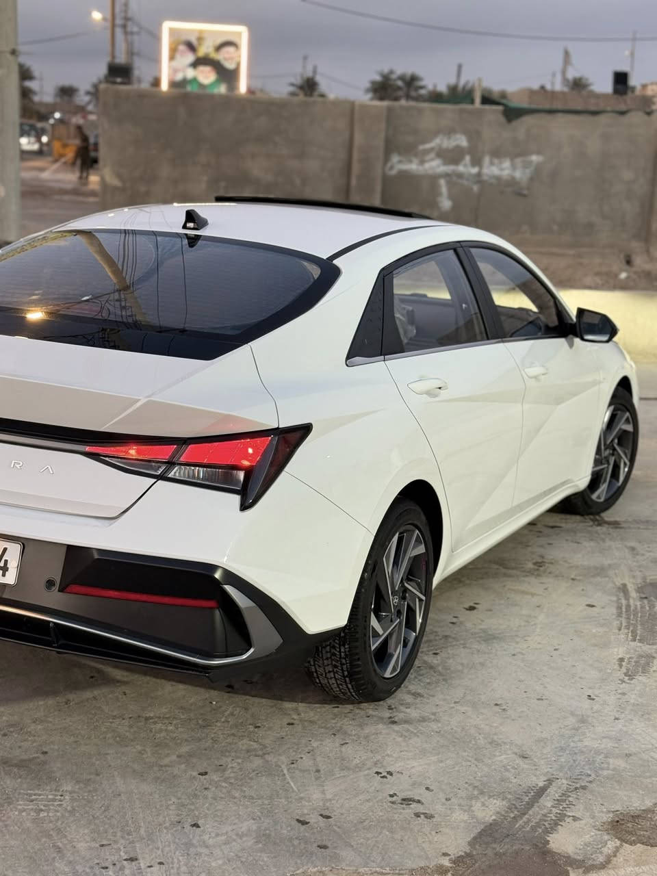 سلام عليكم النتره موديل25 سياره جديد كفاله ماشيه15 سعر152وبيه مجاله قليل ول مو شراي لا يخابر رجانه*********** مكانه البصره ابو لخصيب
