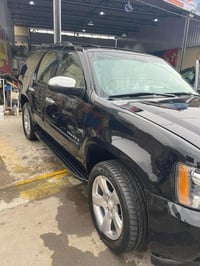 تاهو موديل 2008 LTZ  يعني فول مواصفات تجي بيها صبغ باب او جاملغ خلفي ا...