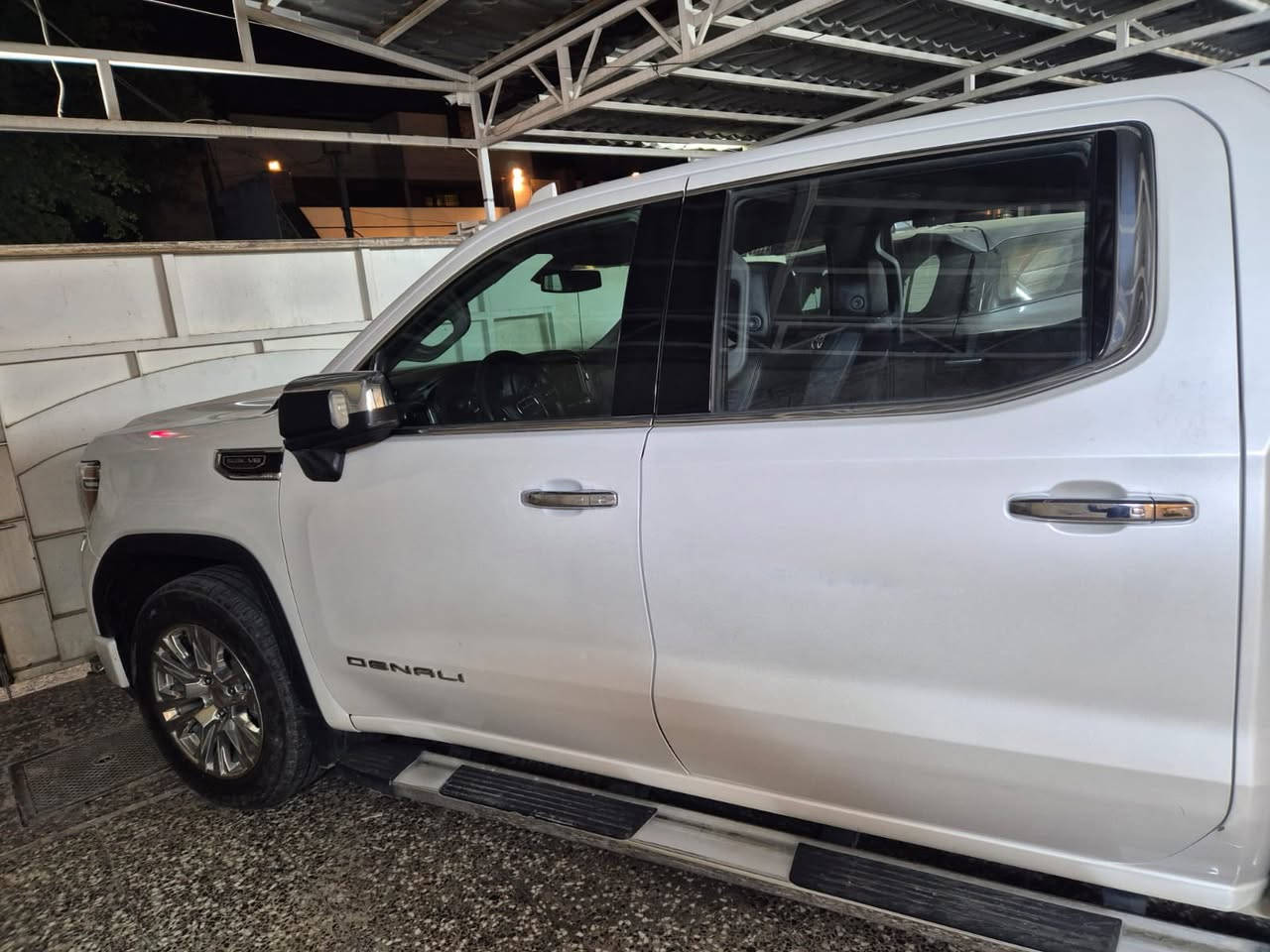 جمسي سييرا 21 دينالي فول
الحادث موجود بدون شواصي
موجوده بغداد المنصور
***********
السعر 28000 ألف
ماشيه 99 ألف
