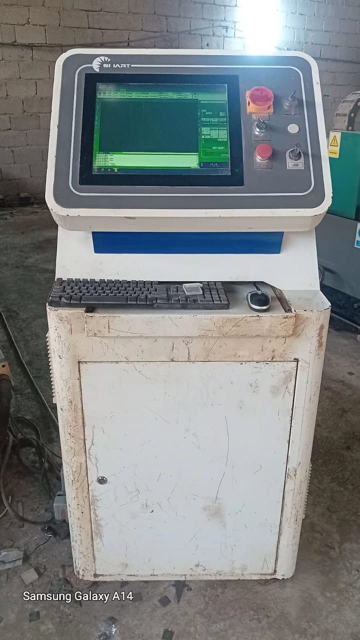 مكينه فايبر ليزر 
سعرها مناسب 
1.50 متر
3.00 متر 
حجم الباور 1.000 كيلو واط
تاروسه حجم 16 بار 
مكان المكينه بغداد 
الغزاليه التواصل
على هاذه رقم 
***********
*********** 
المكينه عل فحص
