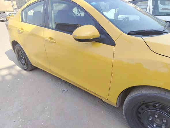 سلام عليكم مازده زوم ثري محرك 2000 كير 5نمر موديل 2011 شاشة تحكمات لايت زنون رقم بغداد مشروع وطني بسمي مكان بغداد ***********  سعر 70 اومراوس
