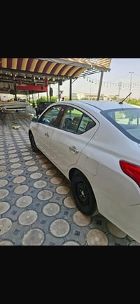 سني هندي ٢٠٢٠ بليته زرقاء ماشيه ١٠٠ ألف سياره كامله ويل كل شاشه كامره ...