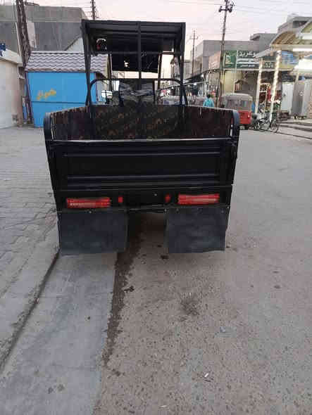 السلام عليكم ستوته جمره موديل 2020 محرك جديد اصلي بلكارتون تخم تاير ويل صب بلكارتون فول كهرائيات كاملة من كلشي اوراق كاملة اصولي كفاله ..السعر مليونين وبيها مجال تواصل *********** مكاني بغداد جسر ديالى
