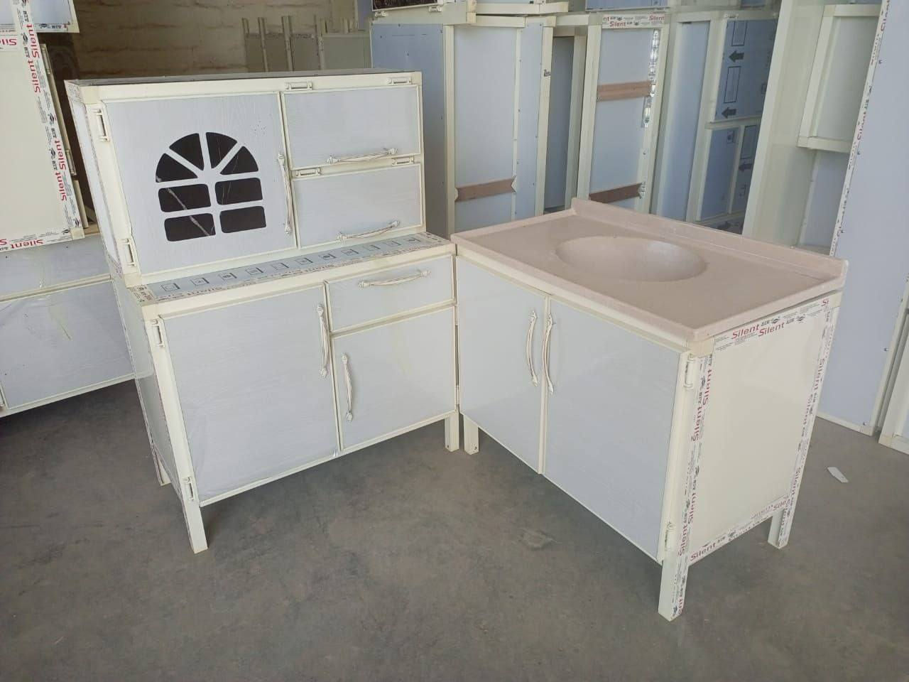 كاونتر قياس متر 3 قطع امللنيوم  سعر 180 يوجد توصيل لجميع المحافظات العراق 🇮🇶الحجز مراسله صفحه او وتساب ***********
