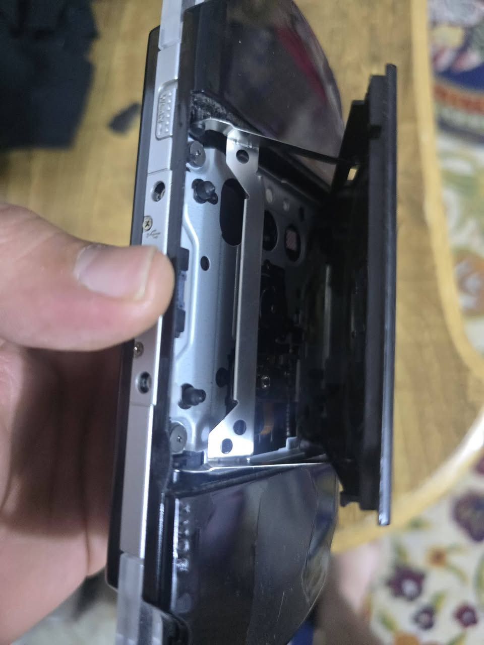 السلام عليكم جهاز psp 3000  مع رام 
و ٩ اقراص كلهن شغالات   وشاحنه وجنطه مالته السعر 150


**إذا كنت صاحب هذا الإعلان وتريد حذفه لأي سبب، رجاءا أرسل رسالة إلى الدعم الفني**