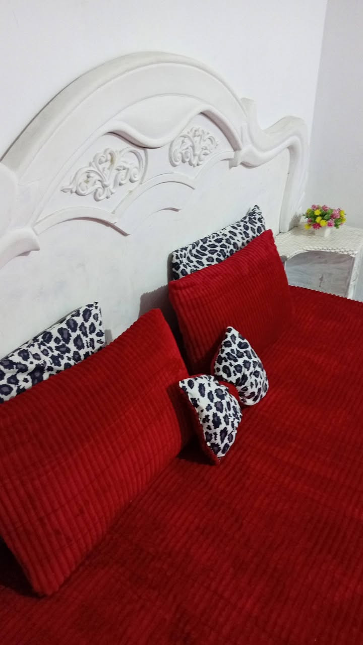 الحجز واتساب ***********
