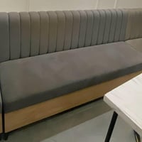 ديوان للبيع عدد ٨ كل واحد قياسه ١٨٥   بحالة جديده  للاستفسار يرجى التو...