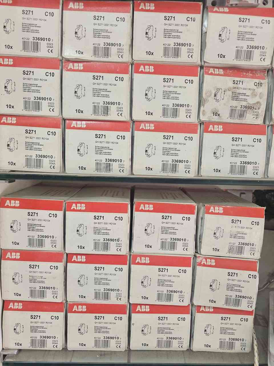 يتوفر ...
جوزة مفرد ABB 10A الماني أصلي 
للتواصل أكثر على الخاص او على الواتساب: ***********
يوجد خدمة توصيل لكافة المحافظات 
العنوان بغداد عكد النصارى خلف جامع ابو التمن 
.....مصطفى الحجامي.......
