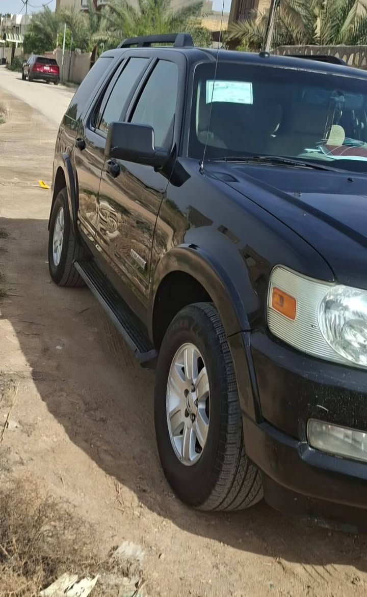 السلام عليكم للبيع فورد اكسبلور مكفوله موديل ٢٠٠٧ رقم اربيل ماشيه ١٨٠الف استخدام شخصي جاهزة وجديده بمعنى الكلمه بدون اي نقص موجوده بلحلة معروضه ١١٥ بيها مجال قليل 
للأستفســـــــار ***********
