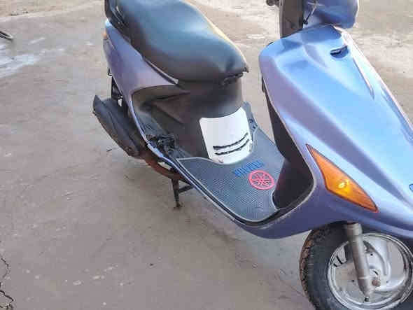 السلام عليكم دراجه فراشه فحل للبيع 🛵
الدراجه مفتوحة لاستبك ولف فقط
بصمه تشغيل عن بعد 
كهربائيات كله شغاله 
تايرات جدد 
السعر 500وبية مجال 
الاستفسار ***********
الرقم الهاتف 🤍
