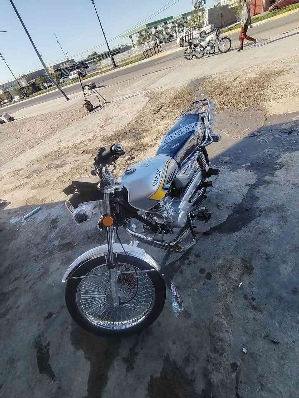 سلام عليكم
دراجه تايكر موديل ٢٥للبيع
مكفوله كفاله عامه اوراق كامله دراجه خير من الله نضافتها ١٠٠/١٠٠
بيع او مراوس السعر خاص مكاني ديالى بلدروز
***********
