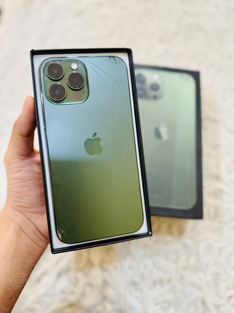 ايفون 13 برو ماكس
مكفول ما مفتوح 
فقط الكسر بل ضهر 
دبل خط ( خطين ) 
ZA شرق اوسط
ذاكره : 256 
بطاريه : 84
وتر بروڤ
السعر : 🔥🔥🔥🔥
عنوان المحل : النجف حي الجزيره 
*********** اتصال ☎️
